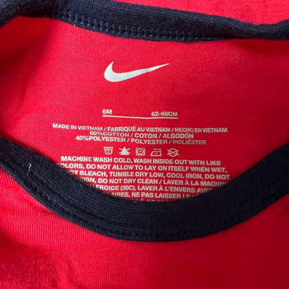 Nike Onesie 6 Months - Picture 3 of 3